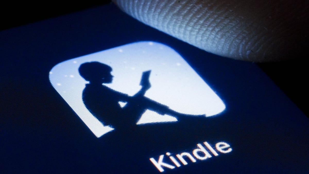 The kindle ios app finally allows book purchases