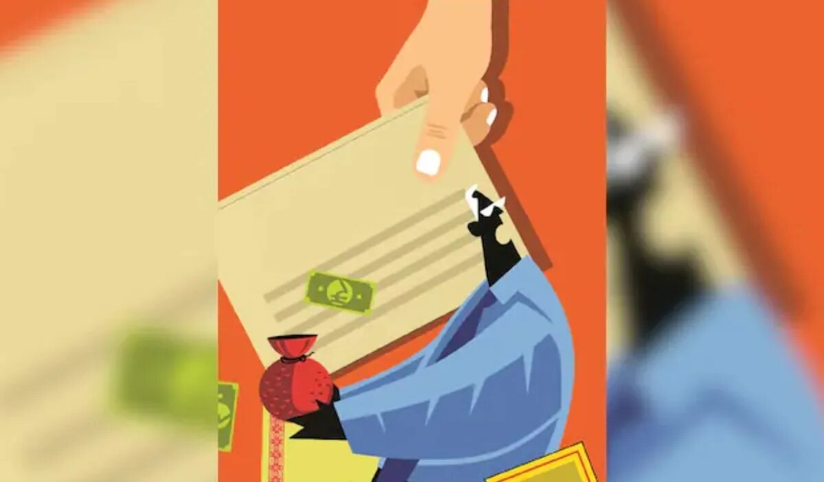 Despite tax concerns, midcap and smallcap stocks rise, investors should be cautious